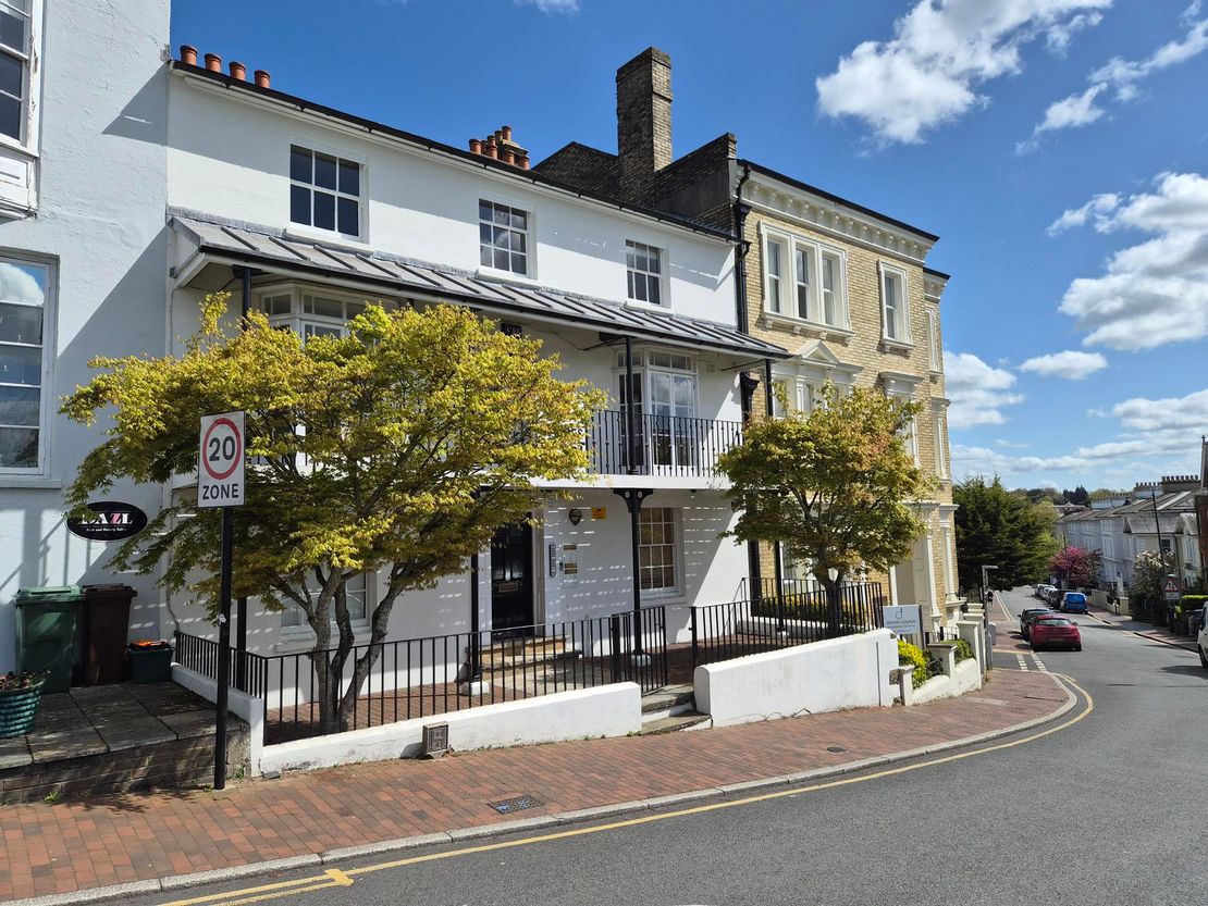 F1/2, 22 Mount Ephraim Road, Tunbridge Wells, Kent, TN1 1ED