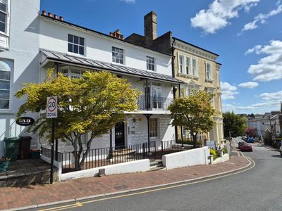 Property Image for G1, 22 Mount Ephraim Road, TUNBRIDGE WELLS, Kent, TN1 1ED