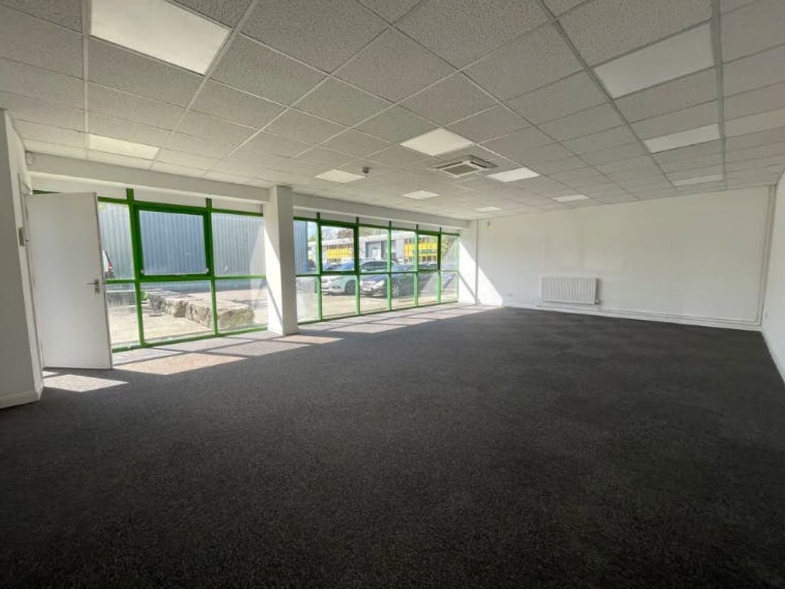 Unit 4, Kendal Court, Kendal Avenue, Park Royal, W3 0RU