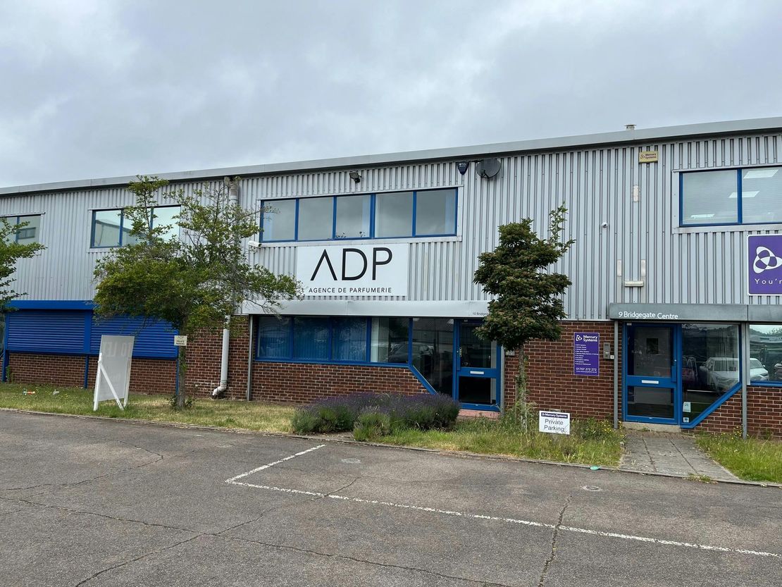 Unit 10 Bridge Gate Centre, Martinfield, Welwyn Garden City, AL7 1JG