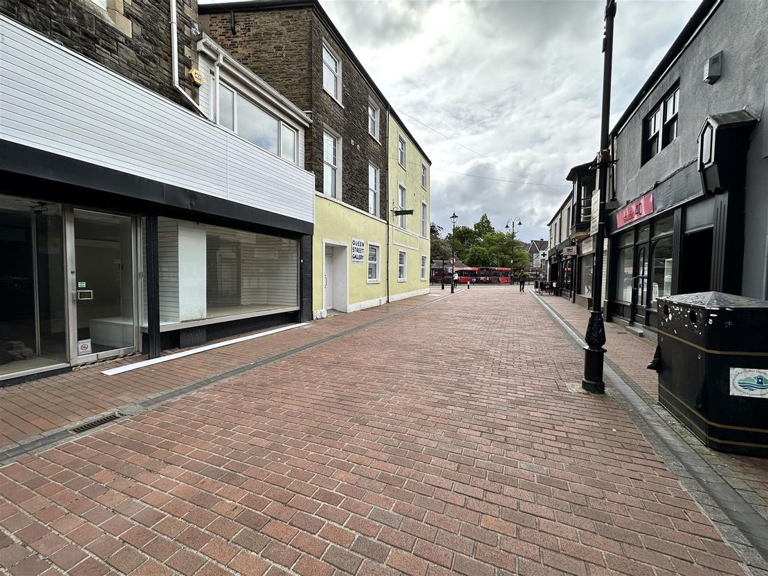 Queens Street, Neath