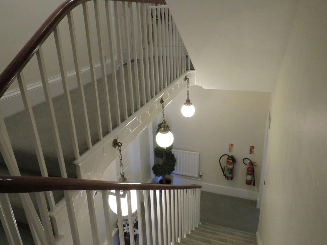 Suite 3b, Kenward Hse, High Street, Hartley Wintney, RG27 8NY