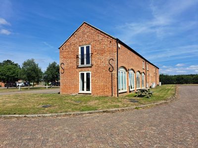 Property Image for Unit 7, Moulsoe Business Centre, Cranfield Road, Moulsoe, Newport Pagnell, Buckinghamshire, MK16 0FJ