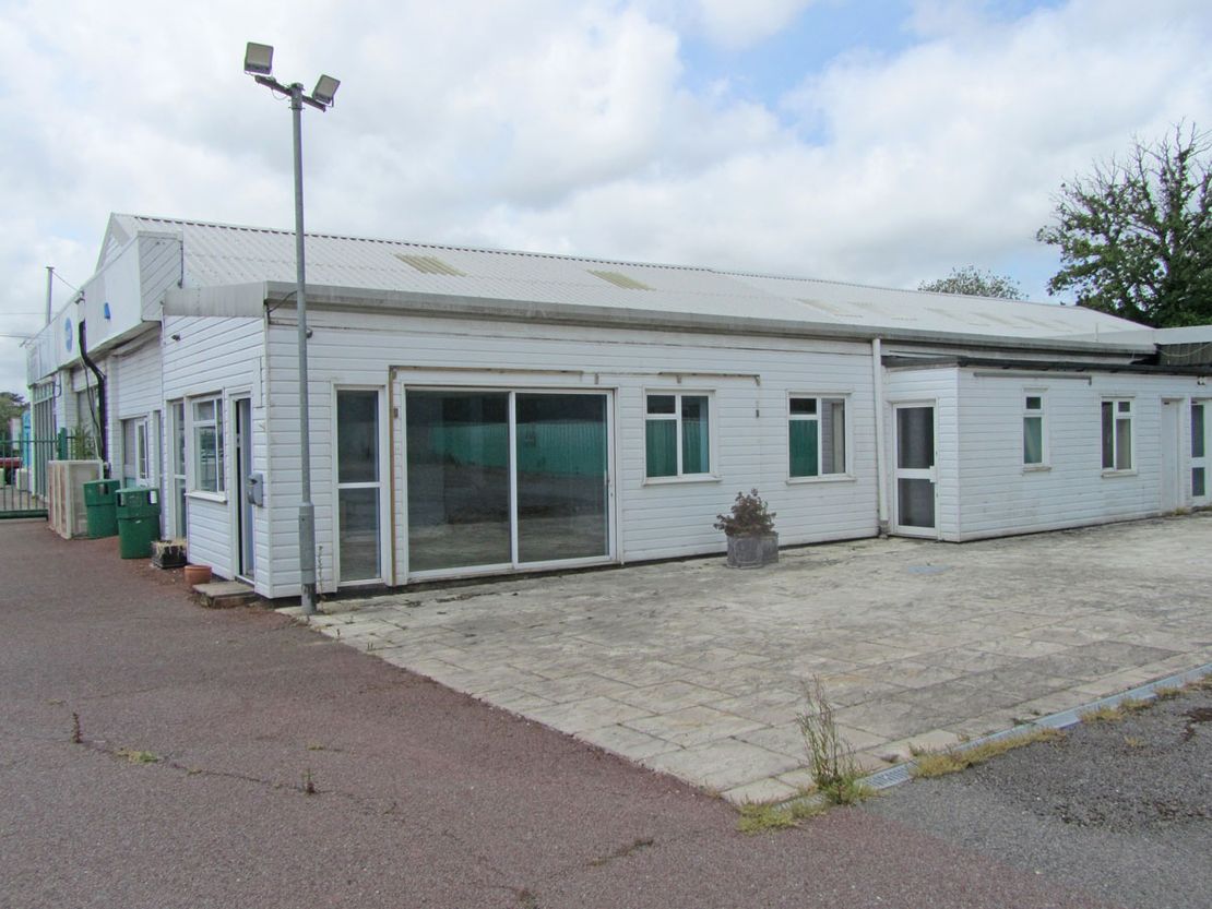 Former Chichester Caravans, London Road, Uckfield