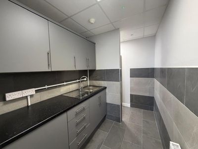 Property Image for 98 Lilac Grove, Beeston, Nottingham, Nottinghamshire, NG9 1PF