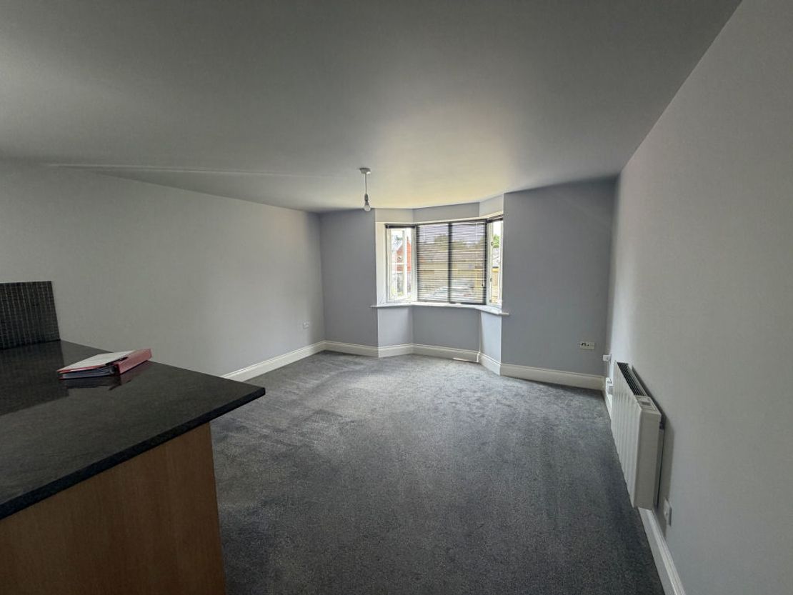 Flat 1 Pennine House, 18 Barnsley Road, Scissett, HD8 9GJ