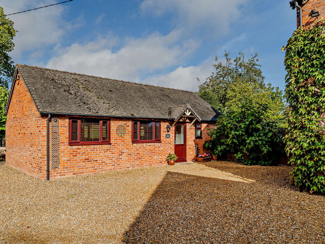Smithy House, Checkley Lane, Bridgemere, Nantwich, Cheshire, CW5 7PX