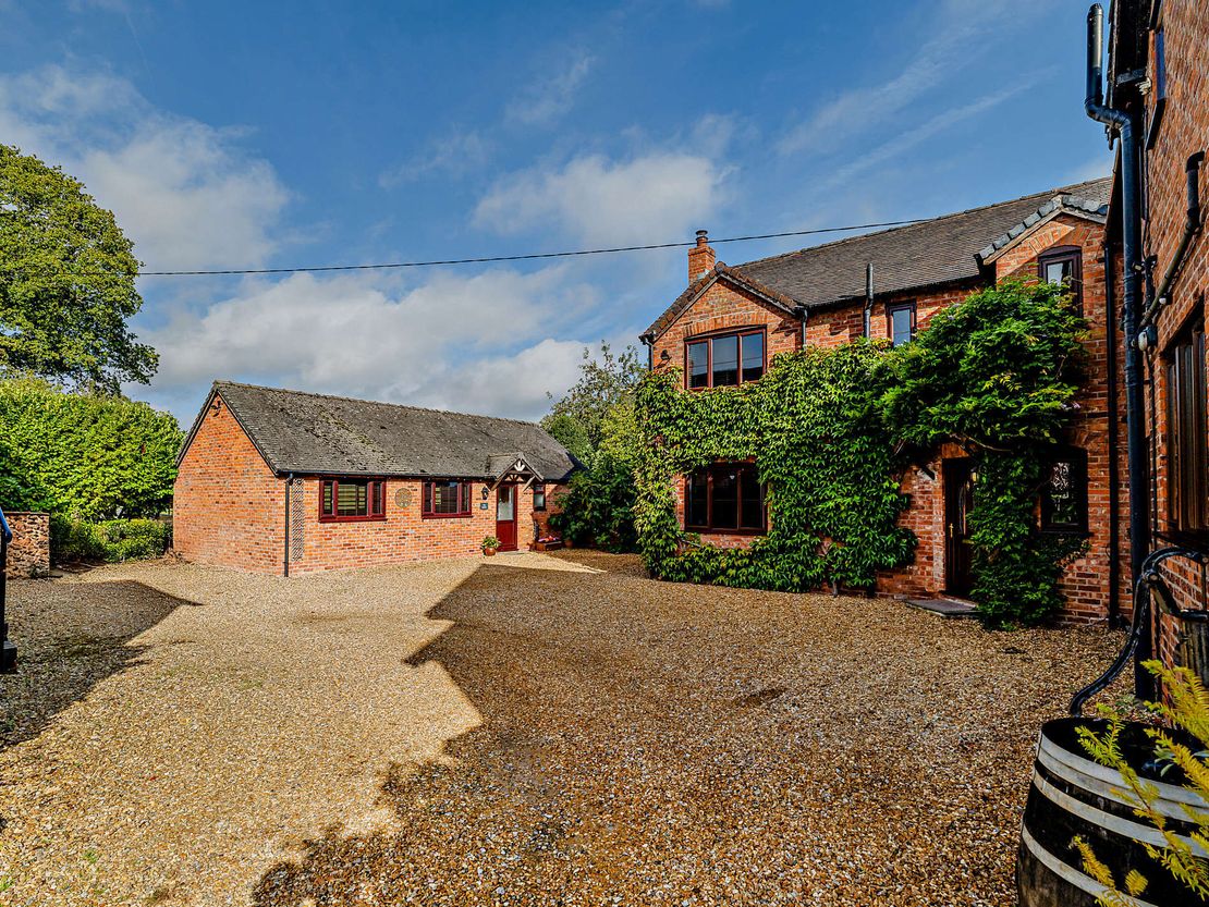 Smithy House, Checkley Lane, Bridgemere, Nantwich, Cheshire, CW5 7PX