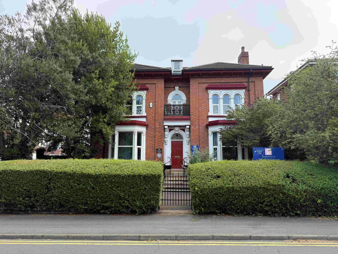 Parkfield House, 64 Princes Road, Hartshill, ST4 7JL