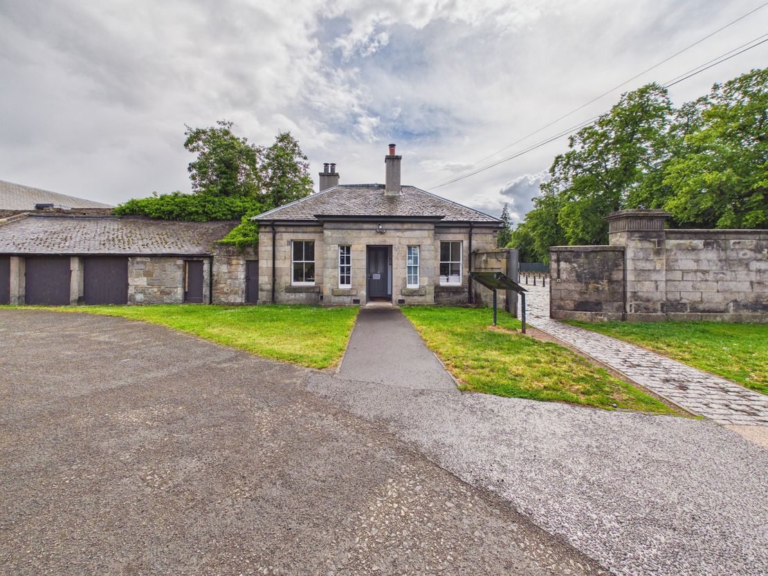 Towngate Lodge, Dalkeith Country Park, Dalkeith, Midlothian, EH22 2NA