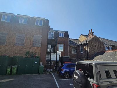 Property Image for 62 High Street, Heathfield, TN21 8JB