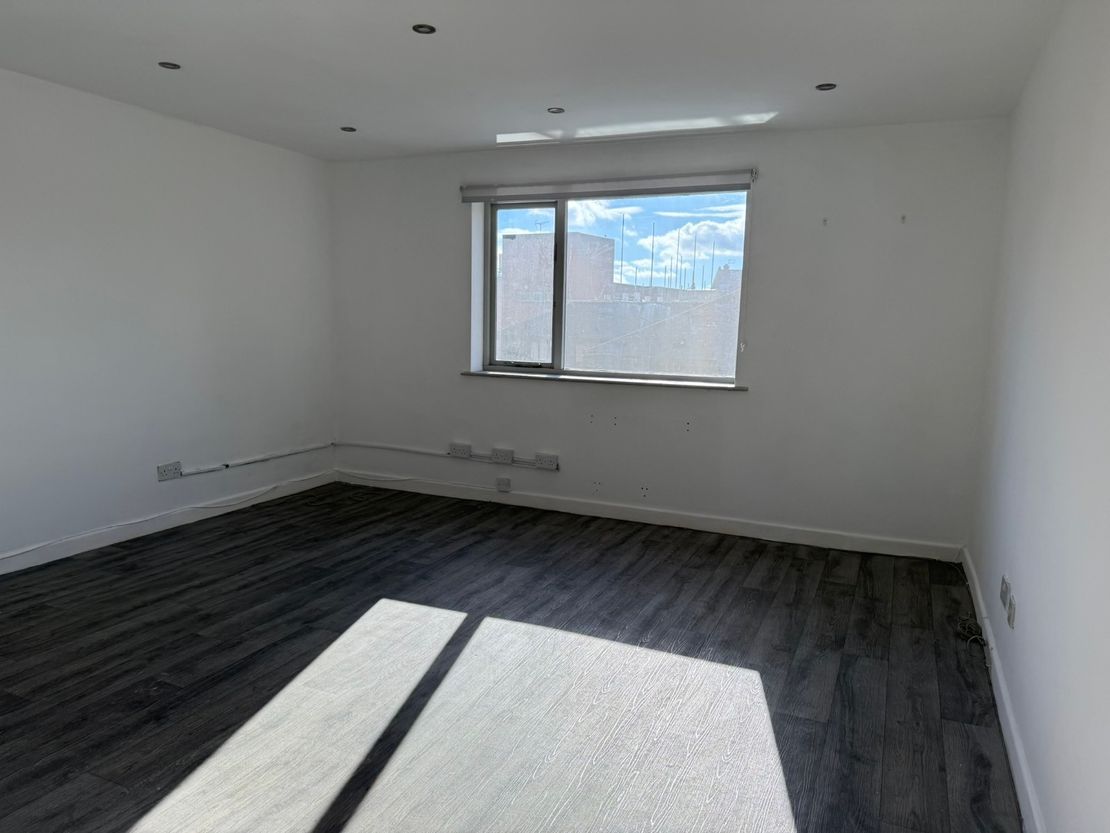 10 Starnes Court, Union Street, Maidstone, Kent, ME14 1EB