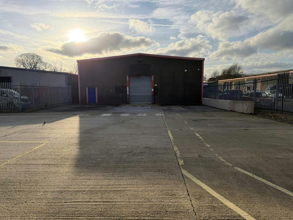 Unit 3, Thirsk Industrial Estate, Severfield Close, Thirsk, YO7 3BX