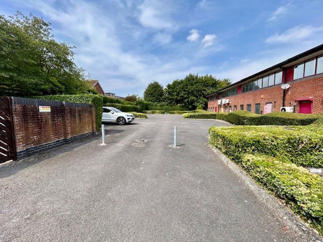 14 Campbell Court, Bramley, Tadley, Hampshire, RG26 5EG