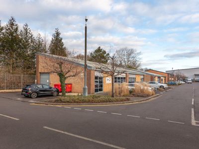 Property Image for 887 Plymouth Road, Slough, SL1 4LP