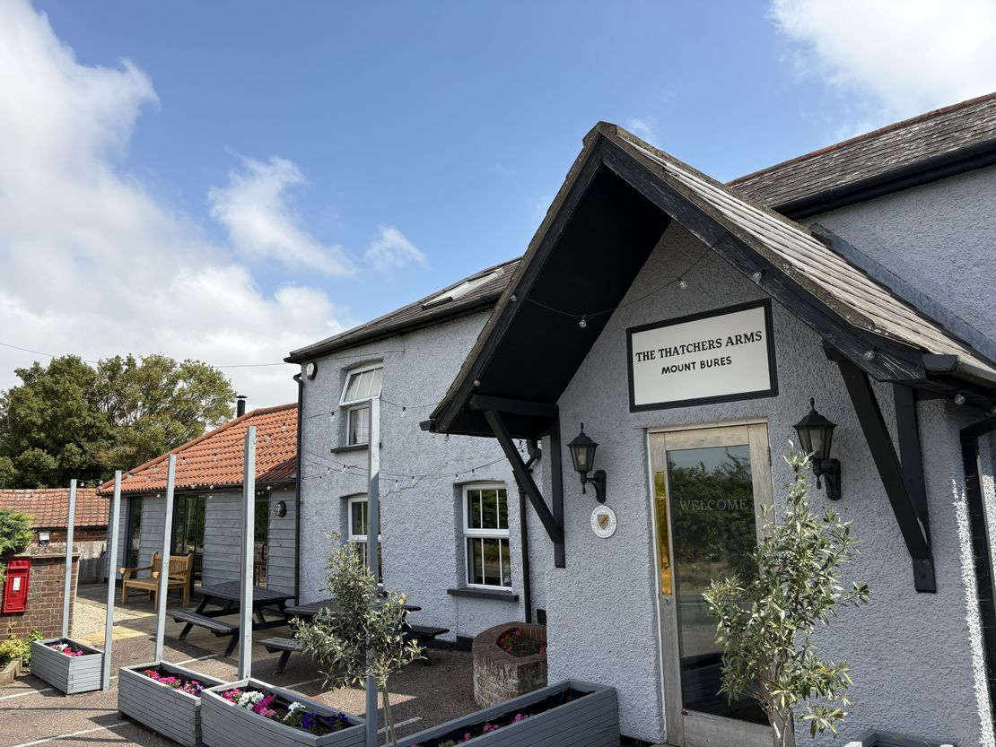 Thatchers, Hall Road, Mount Bures, Bures, Essex, CO8 5AT