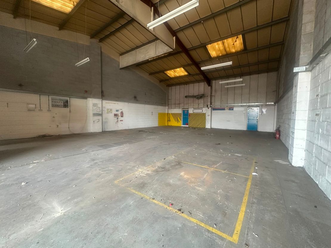 Unit 3, Shield Industrial Estate, Manor House Avenue, Millbrook, Southampton, Hampshire, SO15 0LF