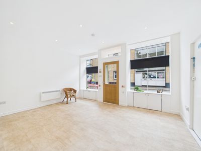Property Image for 5 Tulloch Street, Dingwall, Highland, IV15 9JY