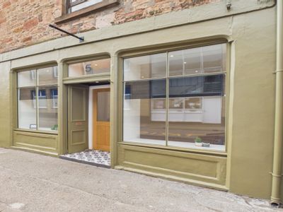 Property Image for 5 Tulloch Street, Dingwall, Highland, IV15 9JY