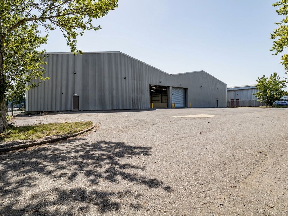 Unit C, 10-16 Laporte Way, Luton, LU4 8RJ