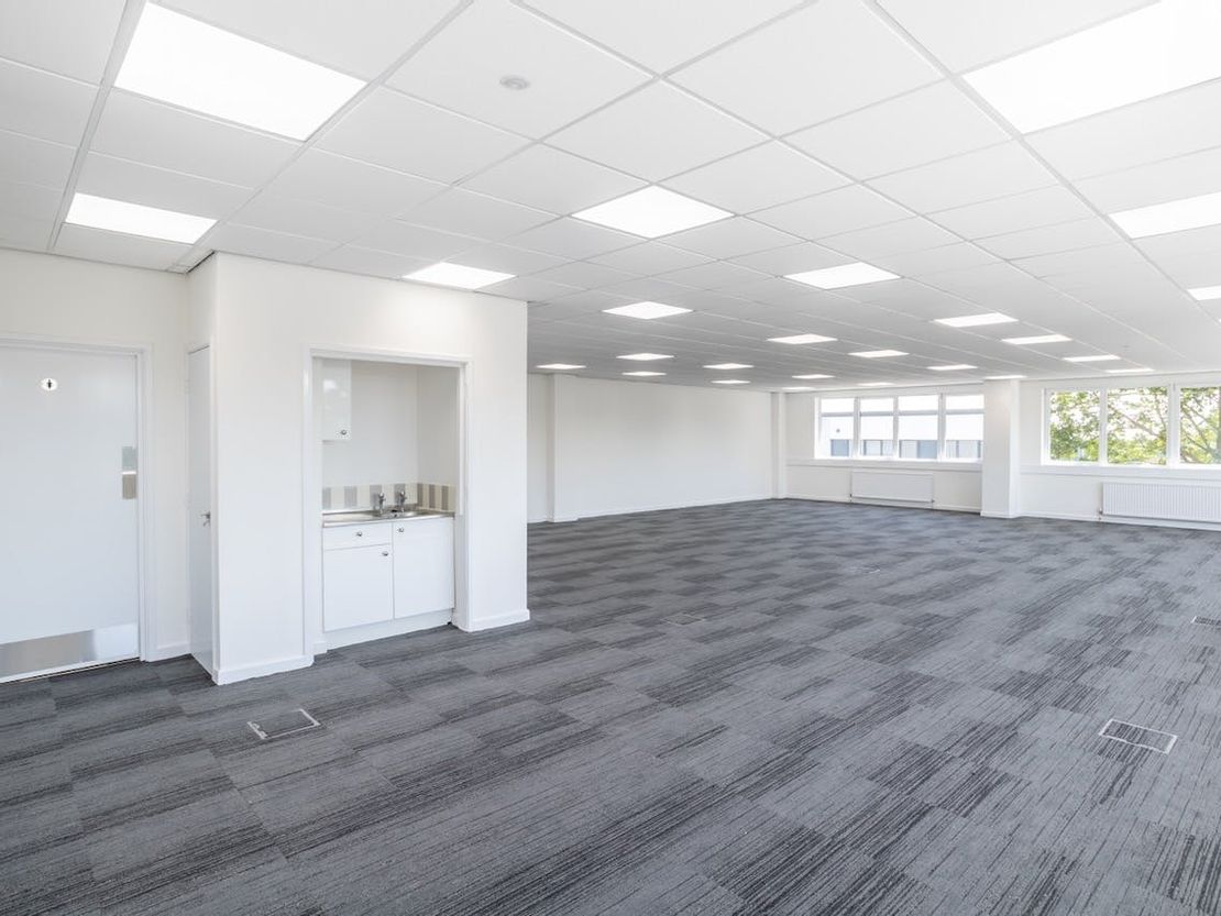 Unit C, 10-16 Laporte Way, Luton, LU4 8RJ