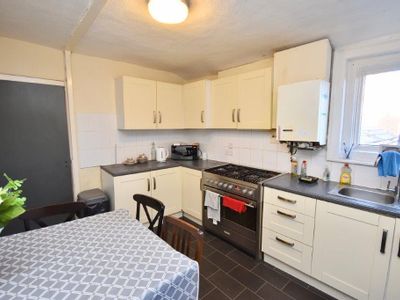 Property Image for The Roebuck, Hockliffe Street, Leighton Buzzard, Bedfordshire, LU7 1HJ