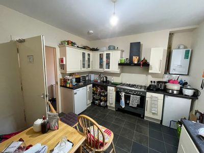 Property Image for 649 Holburn Street, Aberdeen, Aberdeenshire, AB10 7JN