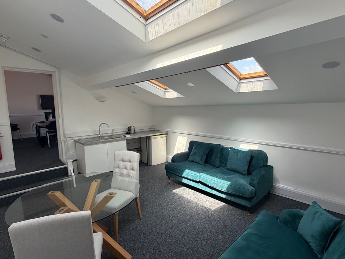 Gunnery House, Gunnery Terrace, Leamington Spa, Warwickshire, CV32 5PE