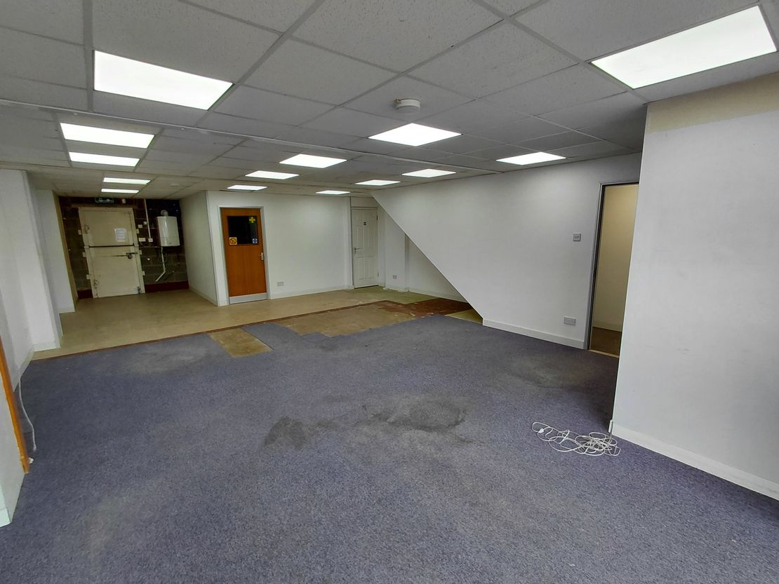 Unit 18 Harmill Industrial Estate, Grovebury Road, Leighton Buzzard, Bedfordshire, LU7 4FF