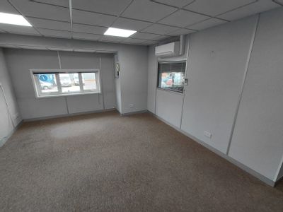 Property Image for Unit 18 Harmill Industrial Estate, Grovebury Road, Leighton Buzzard, Bedfordshire, LU7 4FF