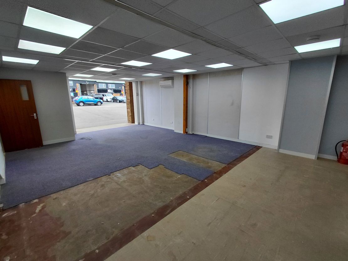 Unit 18 Harmill Industrial Estate, Grovebury Road, Leighton Buzzard, Bedfordshire, LU7 4FF