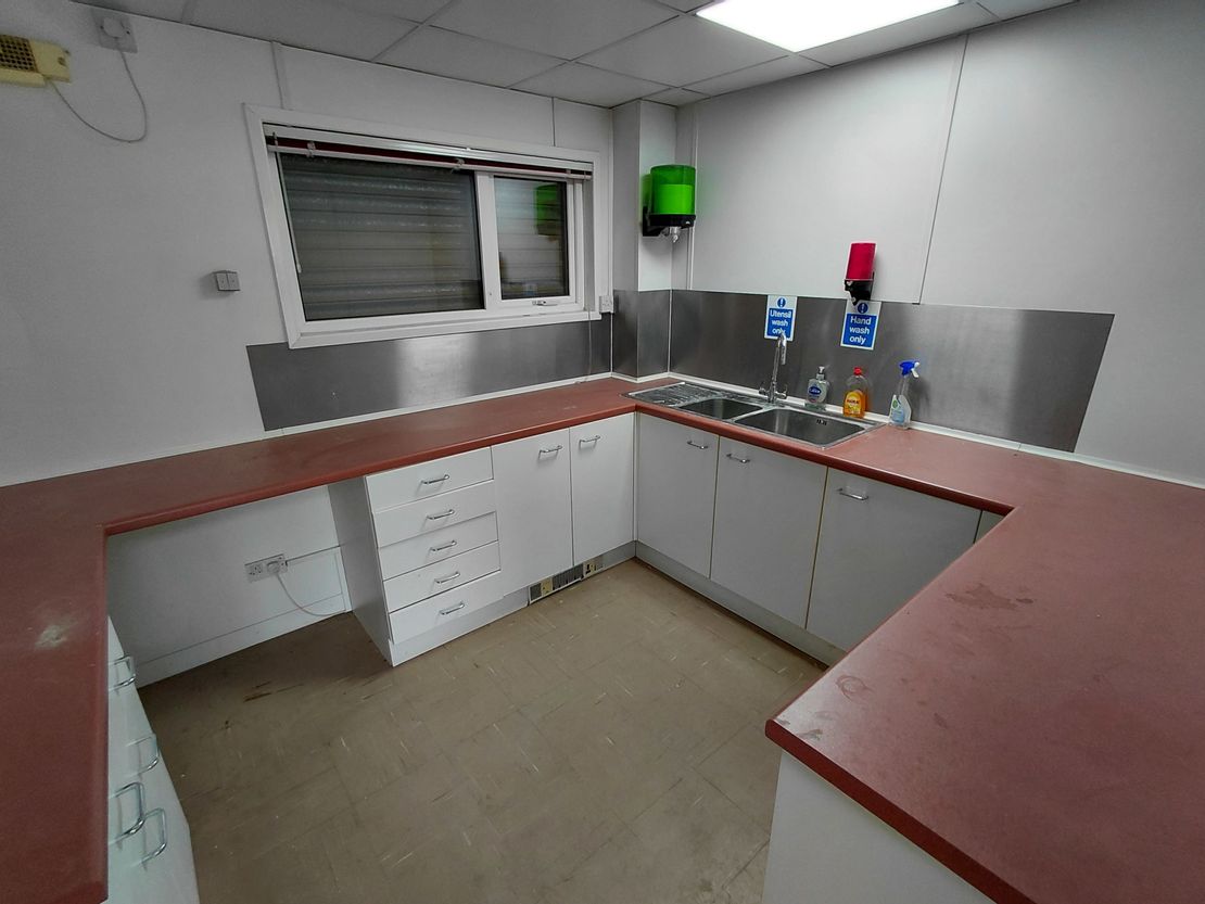Unit 18 Harmill Industrial Estate, Grovebury Road, Leighton Buzzard, Bedfordshire, LU7 4FF