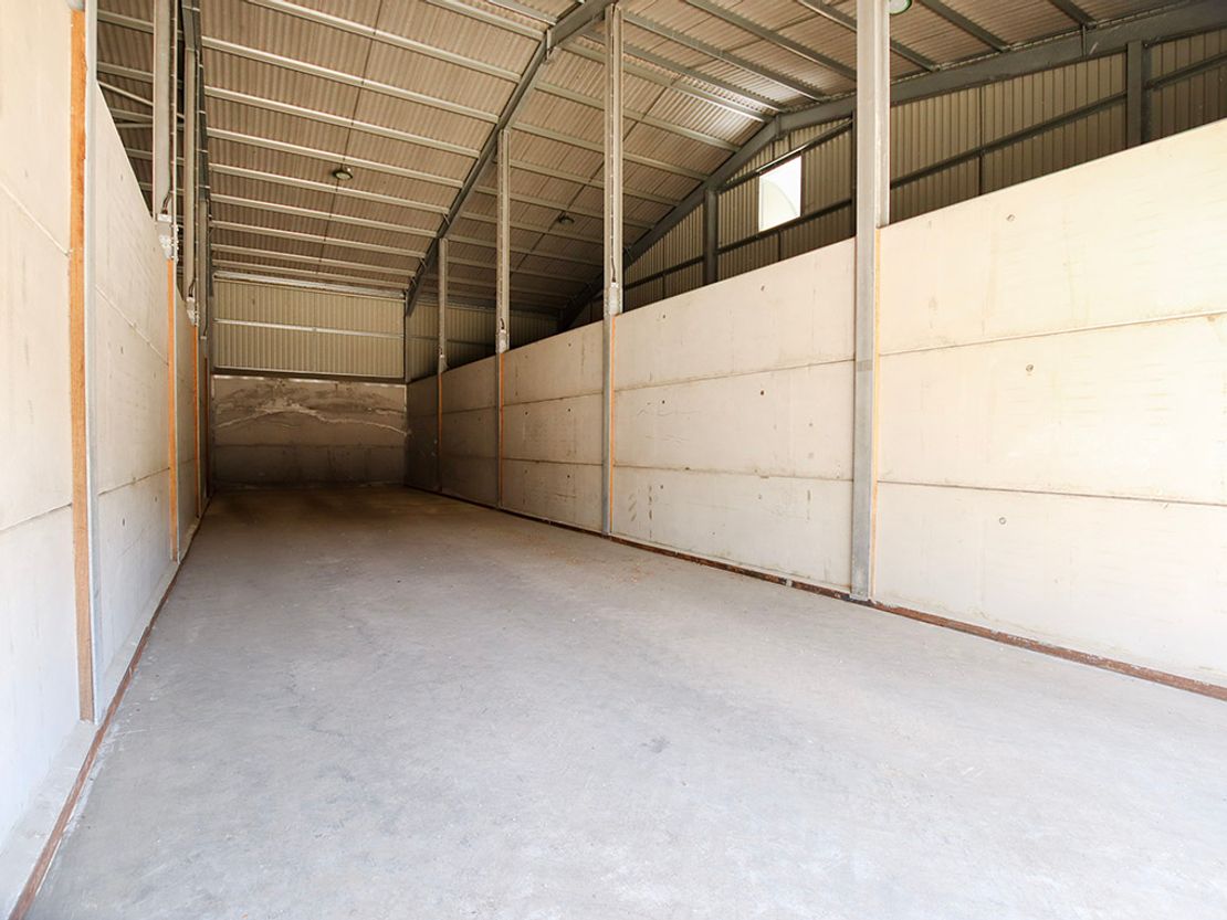Unit B Shed 8 Penn Croft Farm, Crondall, Farnham GU10 5PX