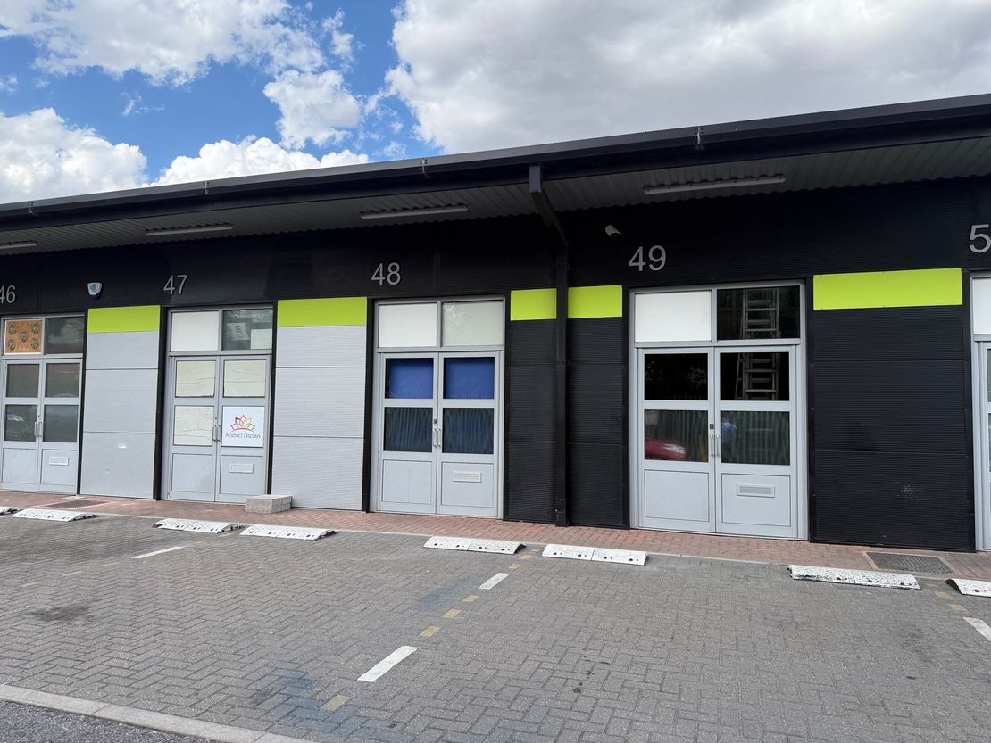 48 & 49 Space Business Centre, Knight Road, Strood, Rochester, Kent, ME2 2BF