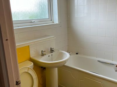 Property Image for 115 Raeburn Rigg, Livingston, West Lothian, EH54 8PH