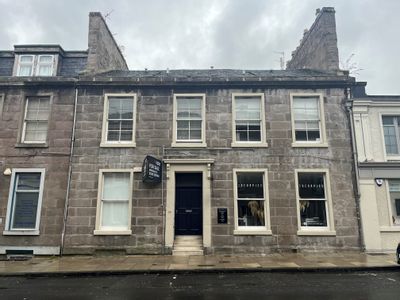 Property Image for 32 South Tay Street, Dundee, DD1 1PD