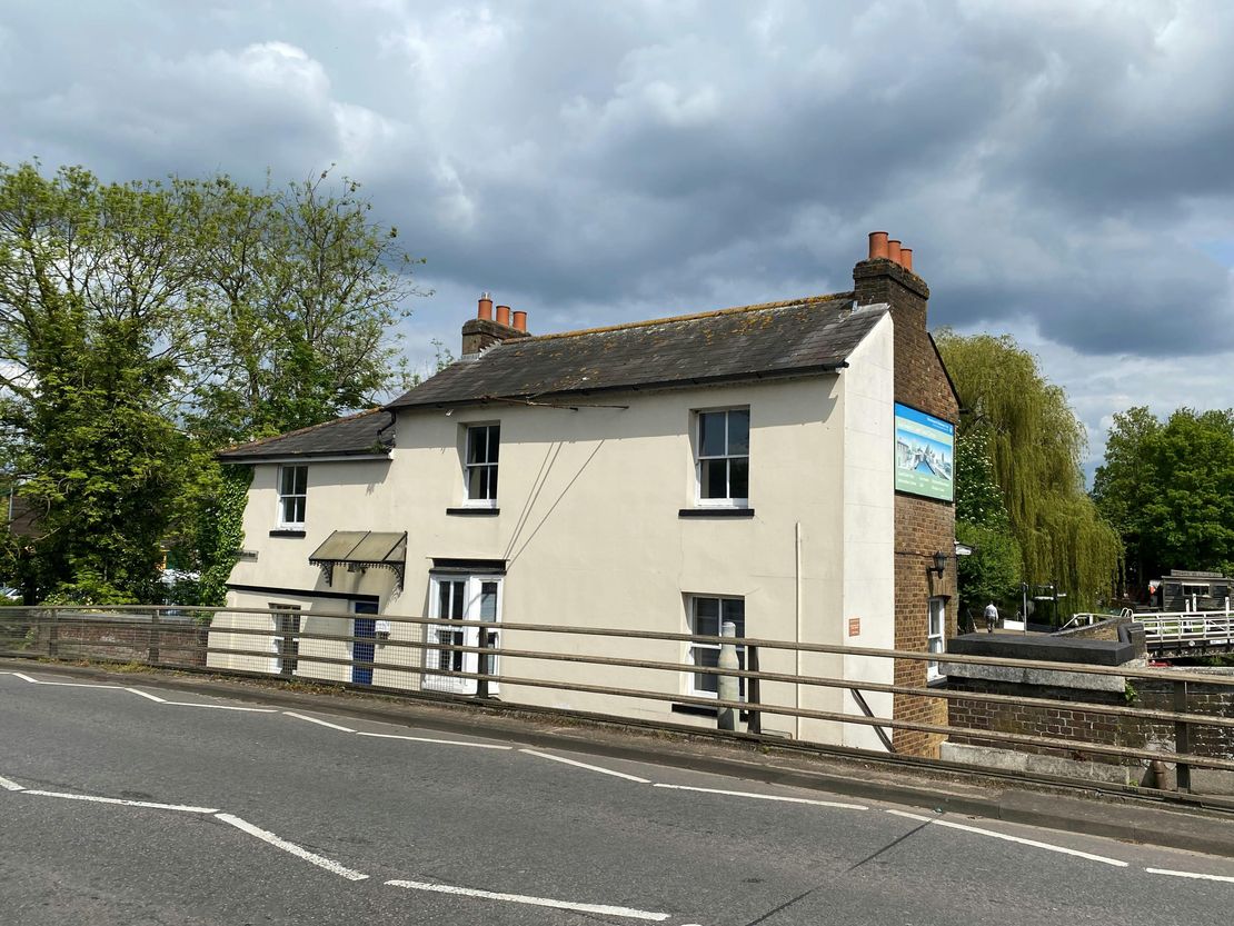 Batchworth Lock House, 99 Church Street, Rickmansworth, WD3 1JJ