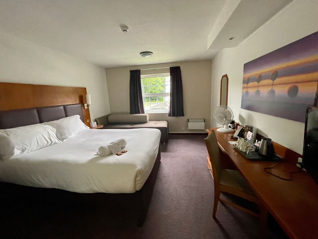 Plaza Hotel, Bolton Road, Chorley, PR7 4AB