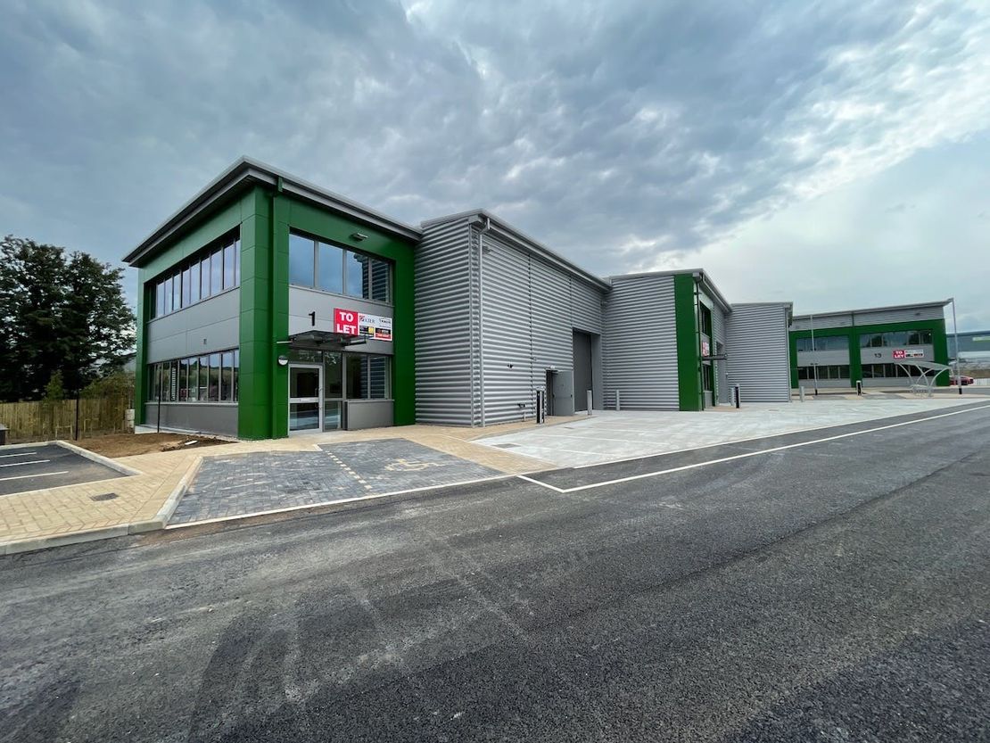 Unit 1 Trade City Luton, Kingsway, Luton, LU1 1TT