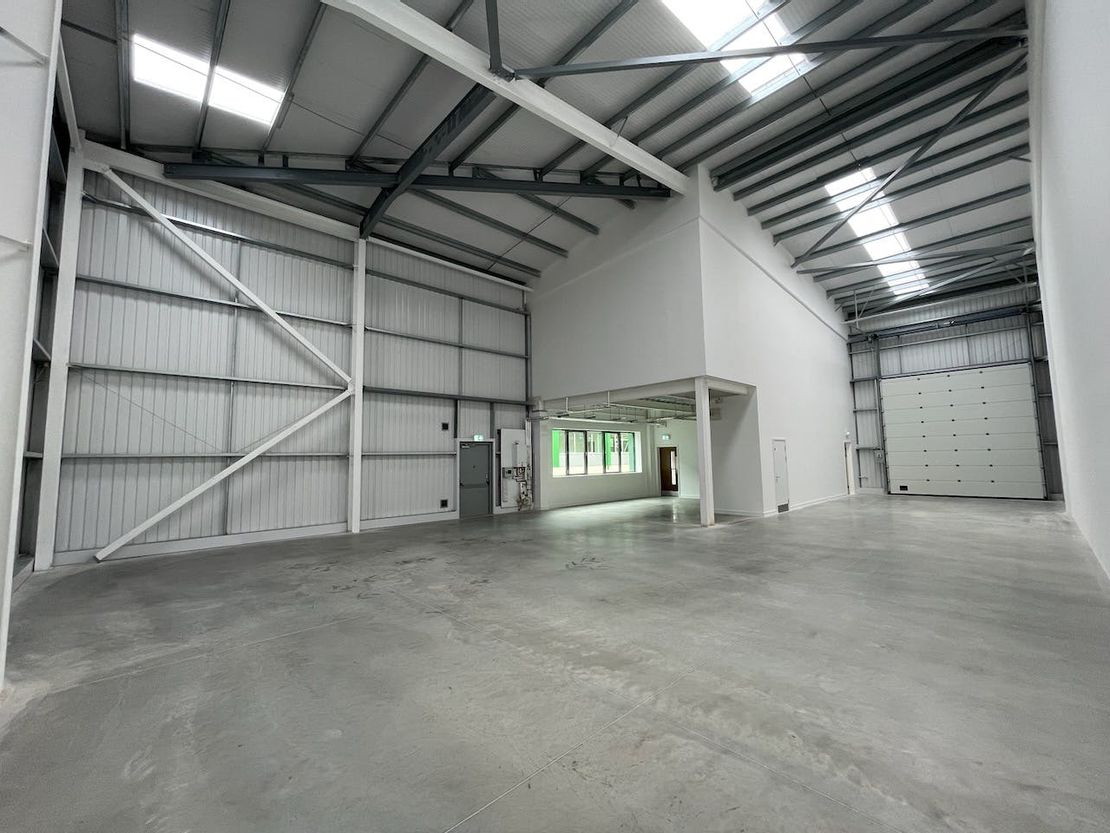 Unit 3 Trade City Luton, Kingsway, Luton, LU1 1TT
