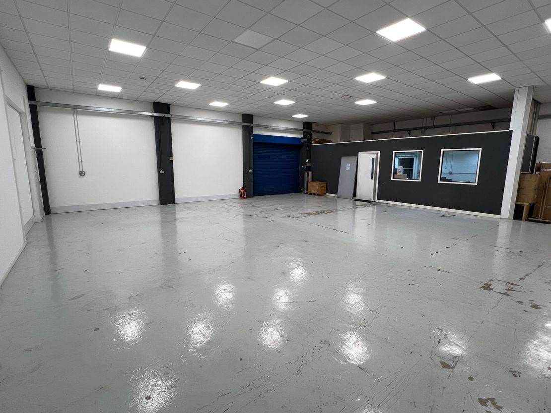 58 Victoria Road, Burgess Hill, West Sussex, RH15 9LR