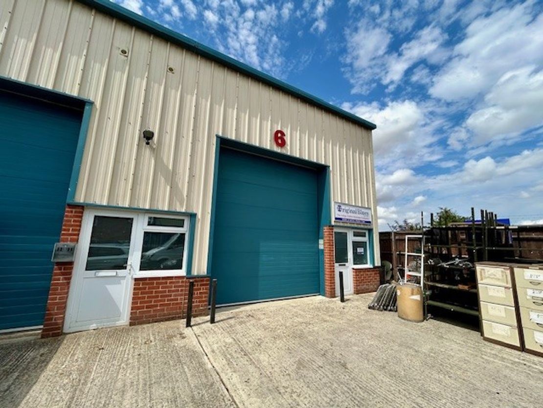 Unit 6, 65/67 Bath Road, Thatcham, West Berkshire, RG18 3BD