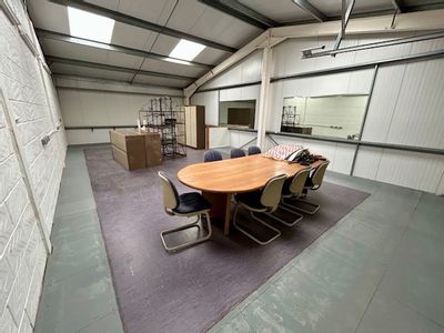 Property Image for Unit 6, 65/67 Bath Road, Thatcham, West Berkshire, RG18 3BD