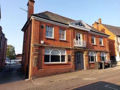 Property Image for Ground & First Floors Offices Cross Keys House, The Parade, Marlborough, Wiltshire, SN8 1NE