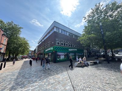 Property Image for Suite 2, 1-3 Bull Ring, Wakefield, WF1 1HB