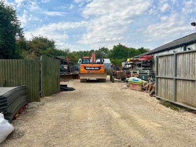 Property Image for Workshop / Warehouse With Yard At Alden Farm, Aldens Lane, Upton, Didcot, OX11 9HS