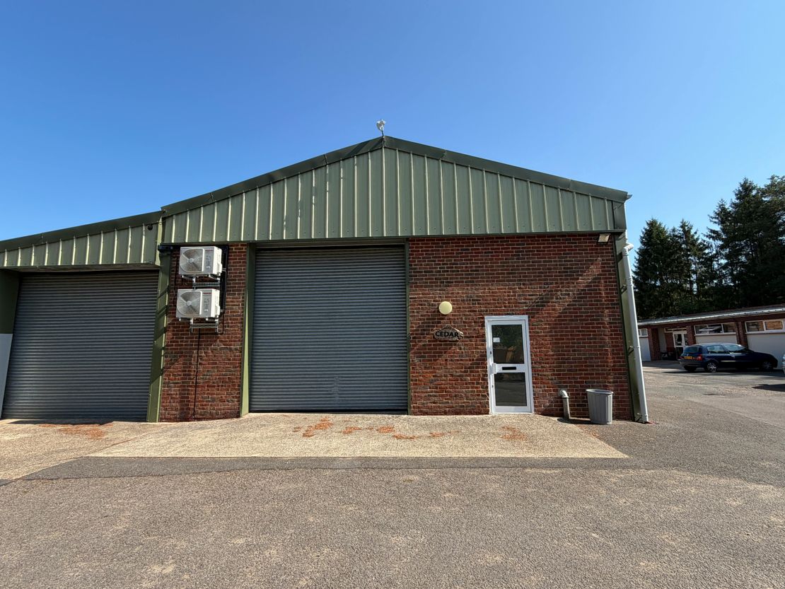Cedar, Greenhills Rural Enterprise Centre, Tilford Road, Farnham, GU10 2DZ
