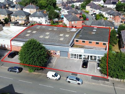 Property Image for 256 Conwy Road, Mochdre, LL28 5DS