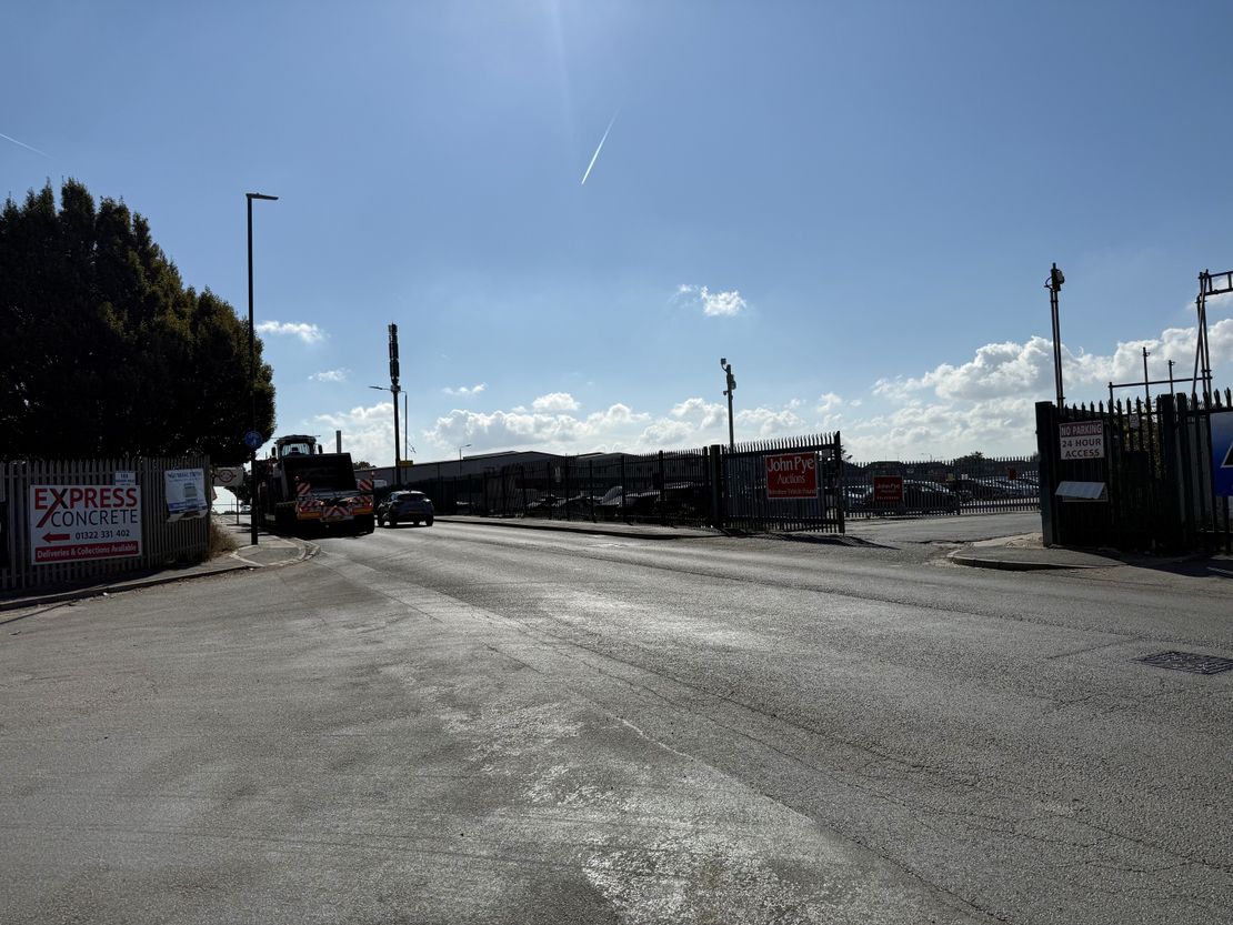 187-200 Manor Road, Erith, Kent, DA8 2AD