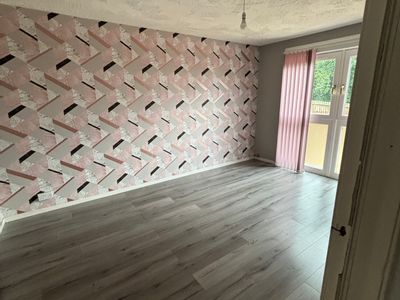 Property Image for 82 Ivanhoe Rise, Livingston, West Lothian, EH54 6JA